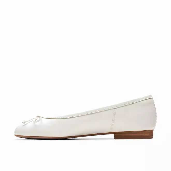 Clarks Fawna Lily Off White Pumps