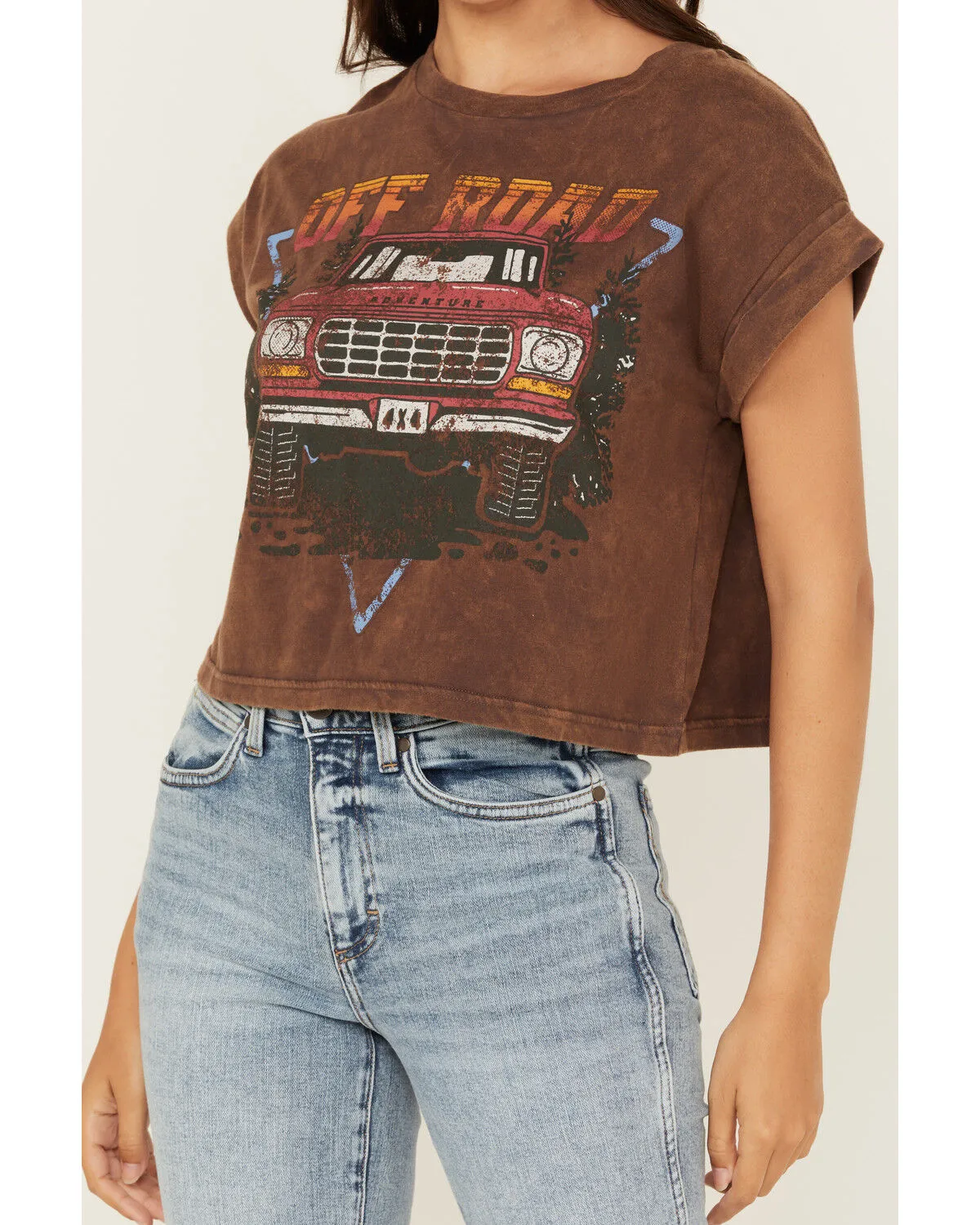 Cleo + Wolf Women's Country Roads Short Sleeve Cropped Graphic Tee