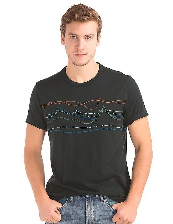 GAP Men Black Linear Mountain Graphic Tee