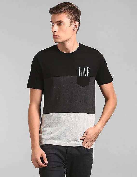 GAP Men Black Pocket Logo Tee