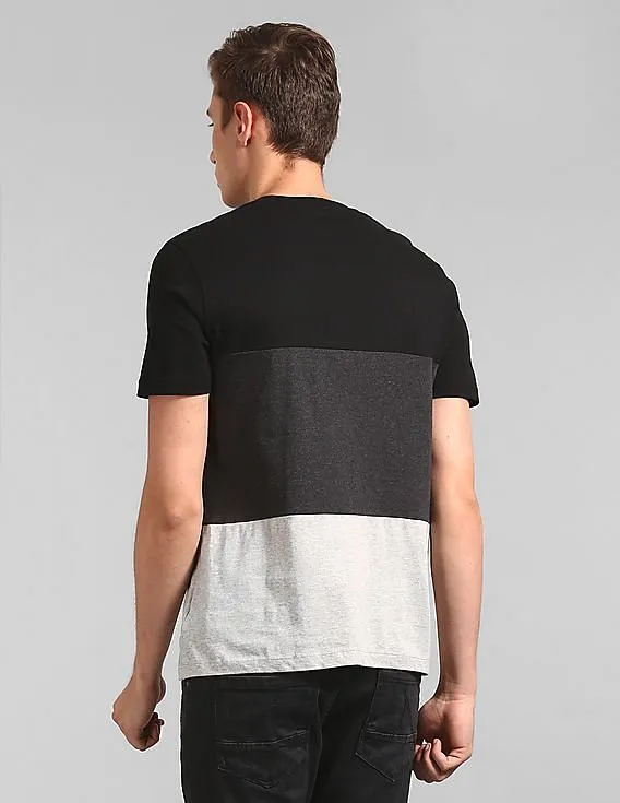 GAP Men Black Pocket Logo Tee