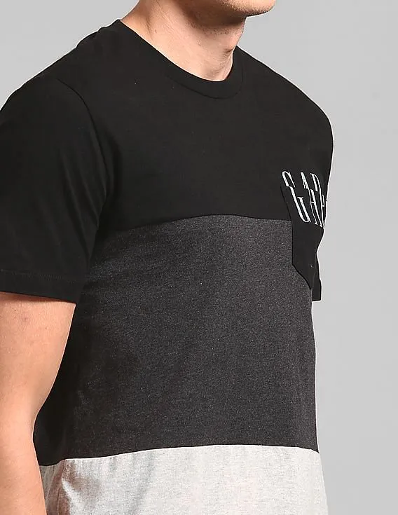 GAP Men Black Pocket Logo Tee