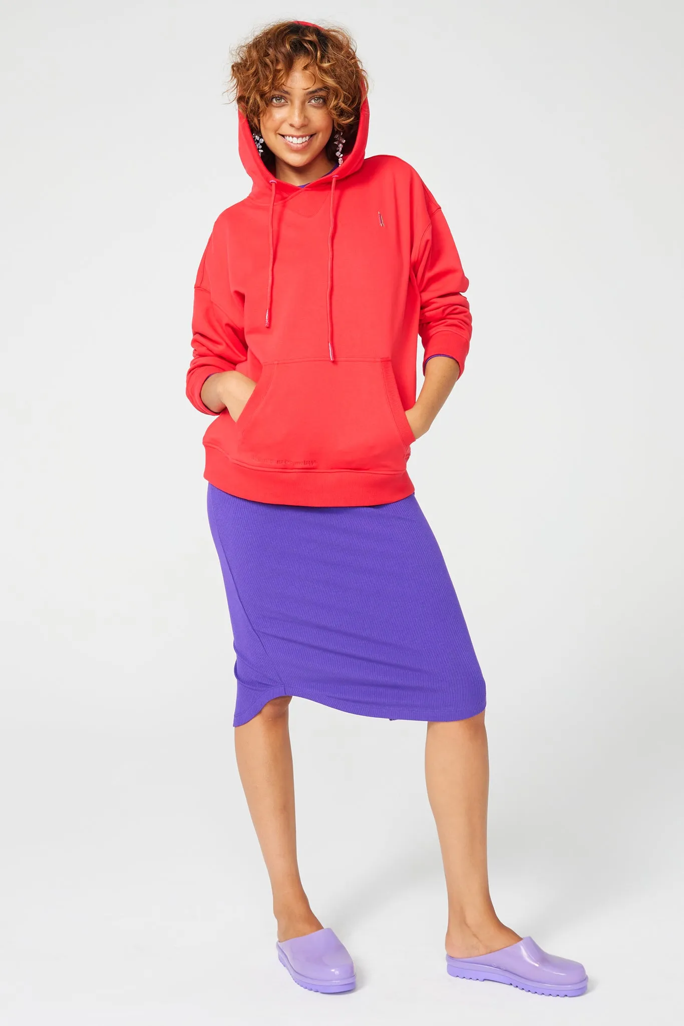 Hoodie in Hot Red