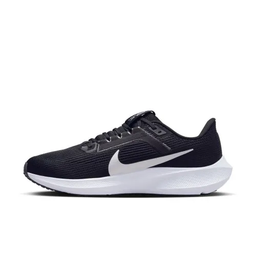 Nike Air Zoom Pegasus 40 Black / White - Iron Grey  A springy ride for any run, the Peg’s familiar, just-for-you feel returns to