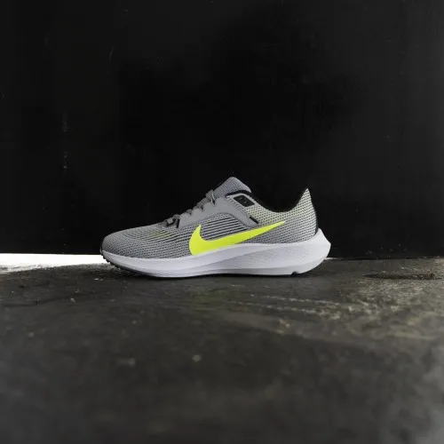 Nike Air Zoom Pegasus 40 Wolf Grey / Volt- Black White  A springy ride for any run, the Peg’s familiar, just-for-you feel return