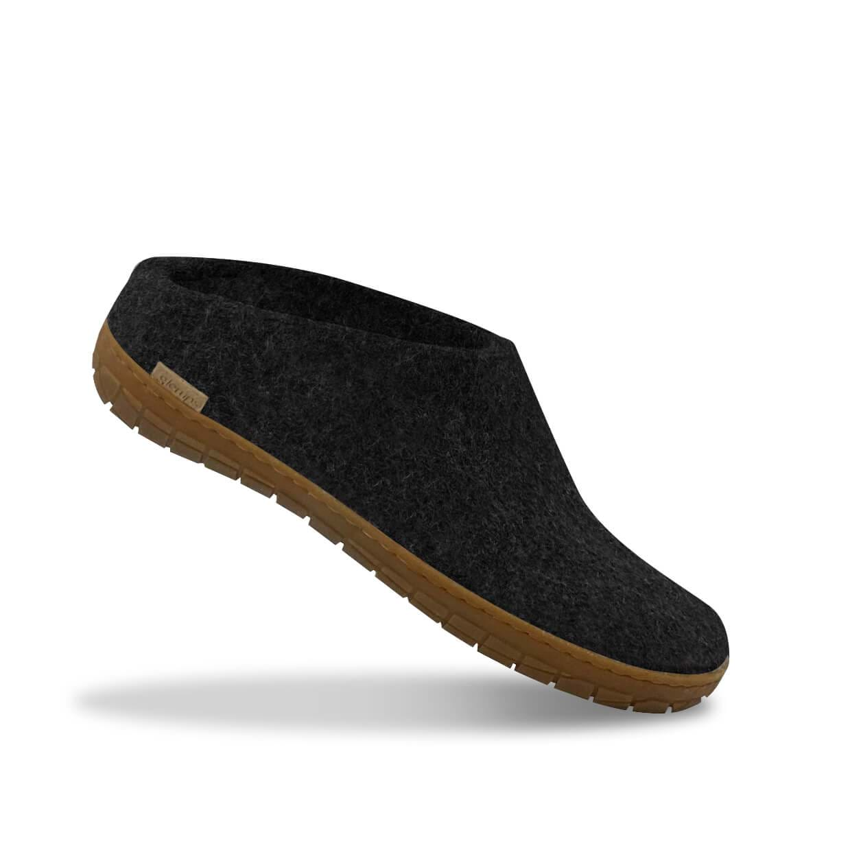 Slip-on with natural rubber sole - honey - Charcoal