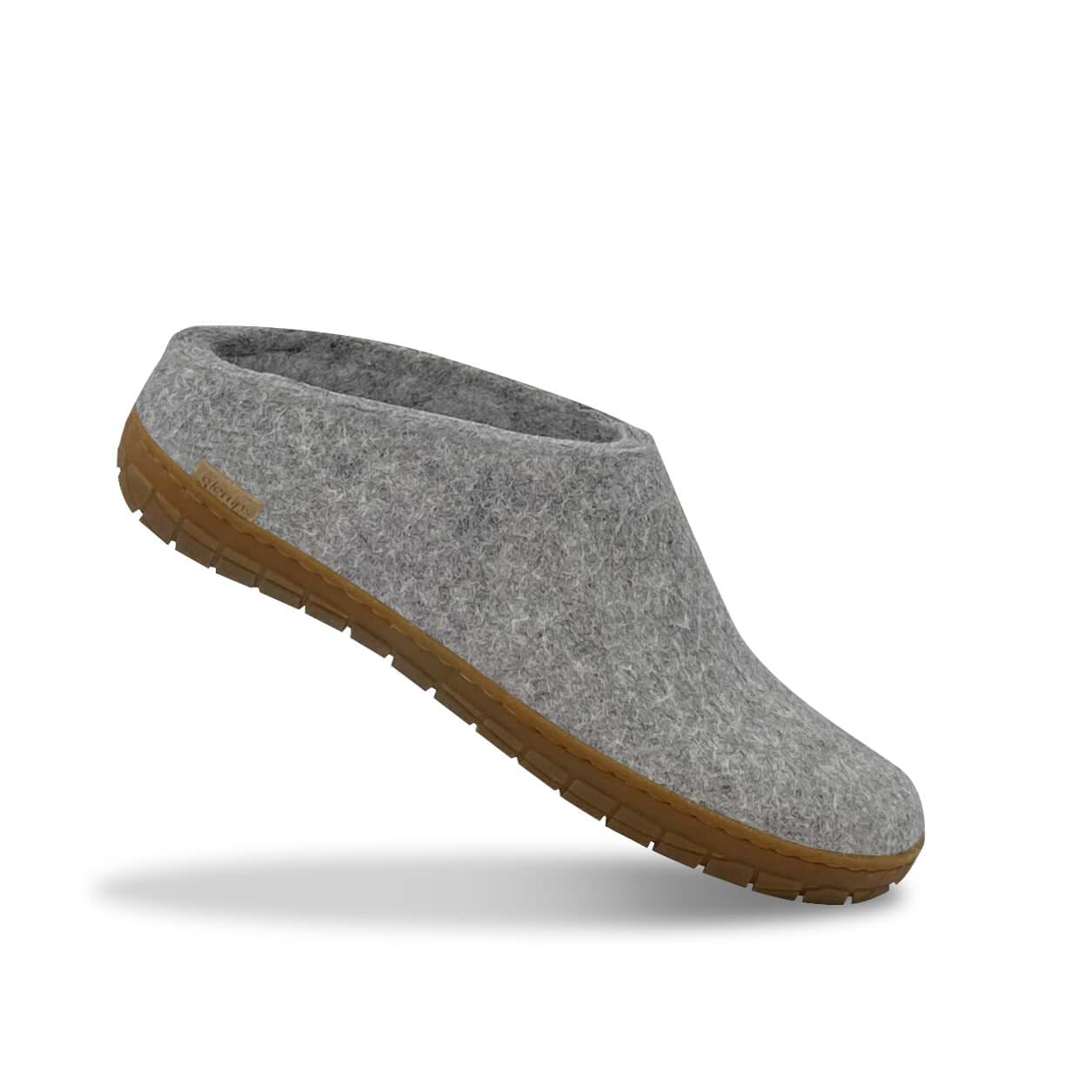 Slip-on with natural rubber sole - honey - Grey